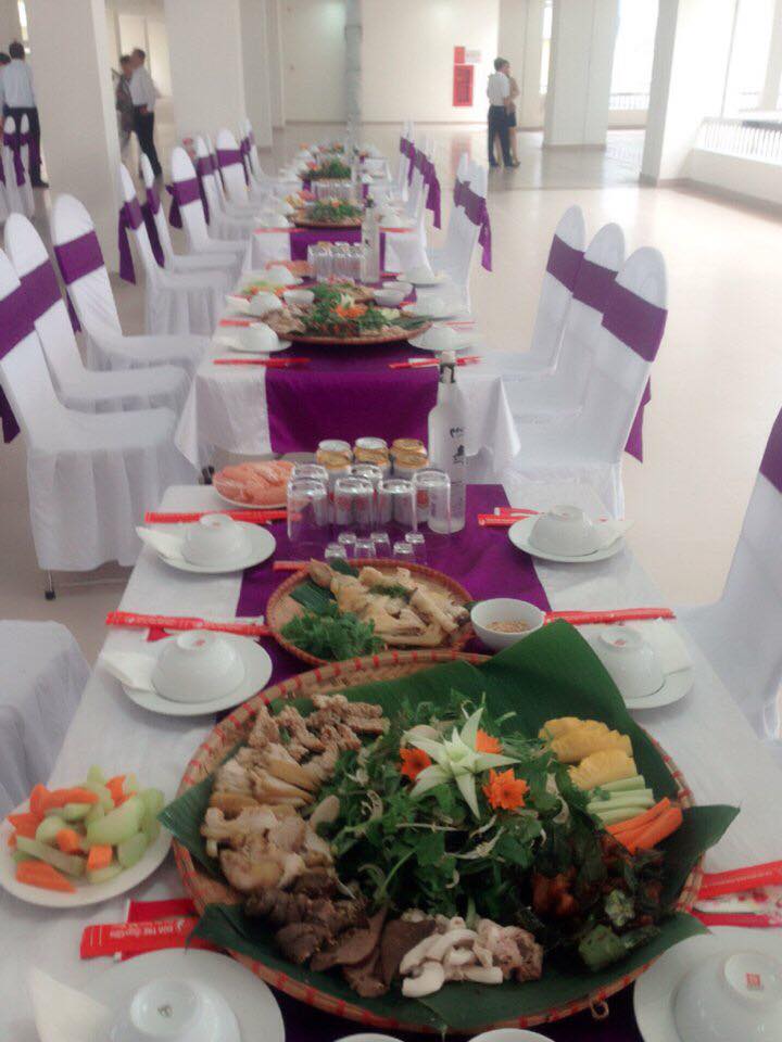 Tổ chức sự kiện nhà hàng, khách sạn - Suất Ăn Công Nghiệp Hà Thành Foods - Công Ty TNHH Dịch Vụ Thương Mại Và Ẩm Thực Hà Thành